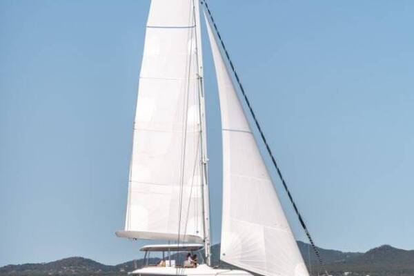 Lagoon 55