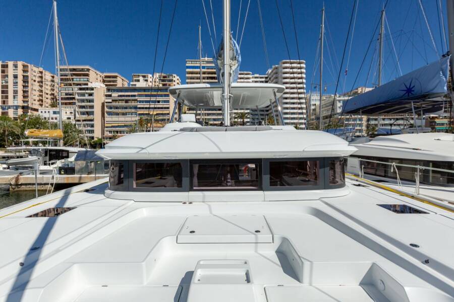 Lagoon 55