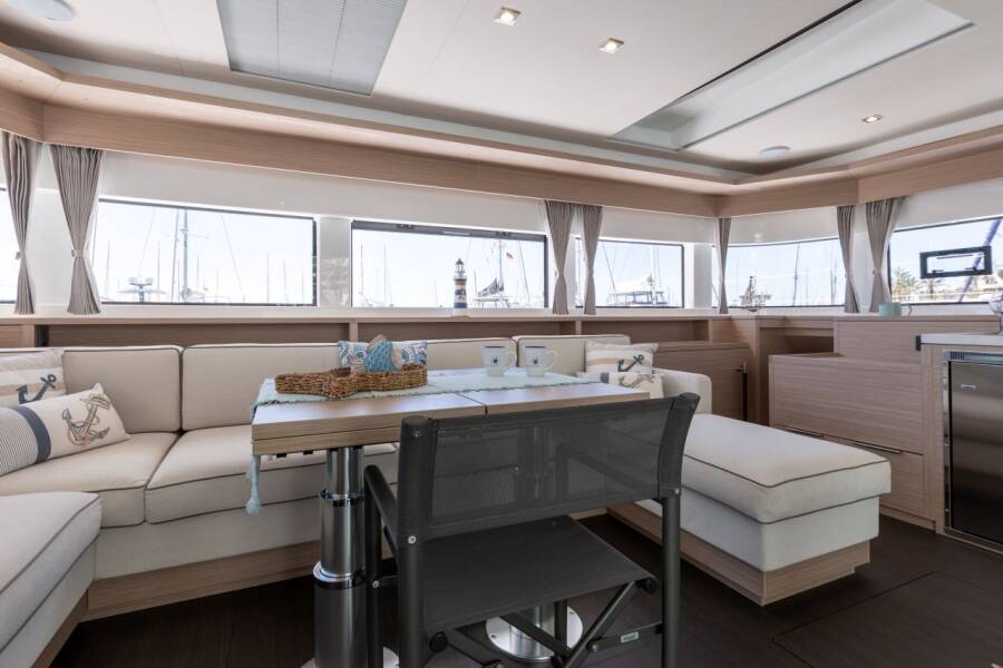 Lagoon 55