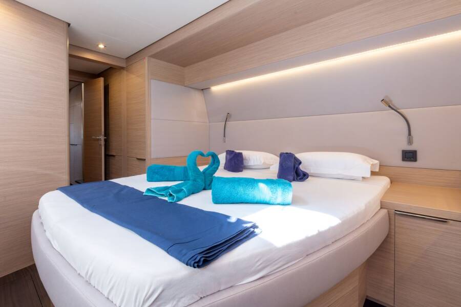 Lagoon 55