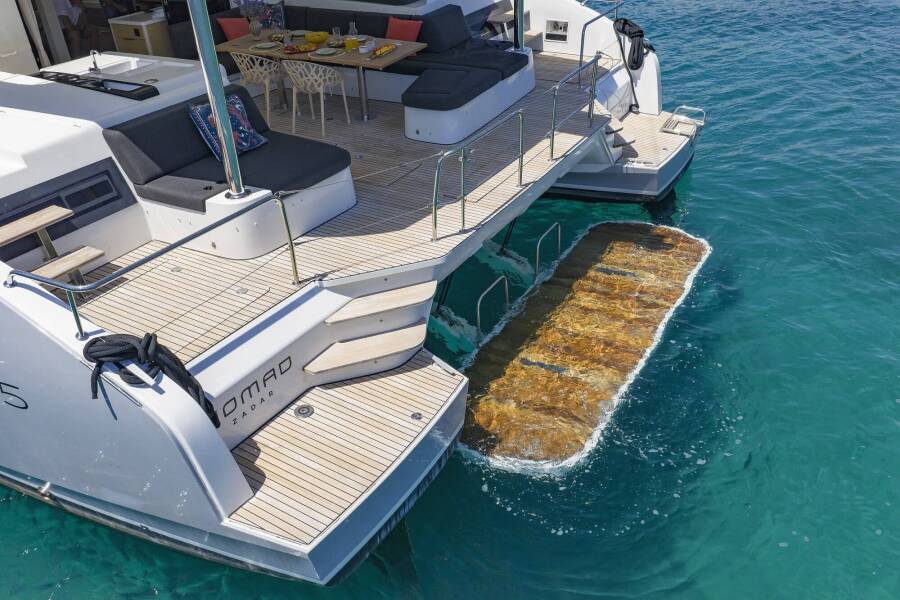 Lagoon 55