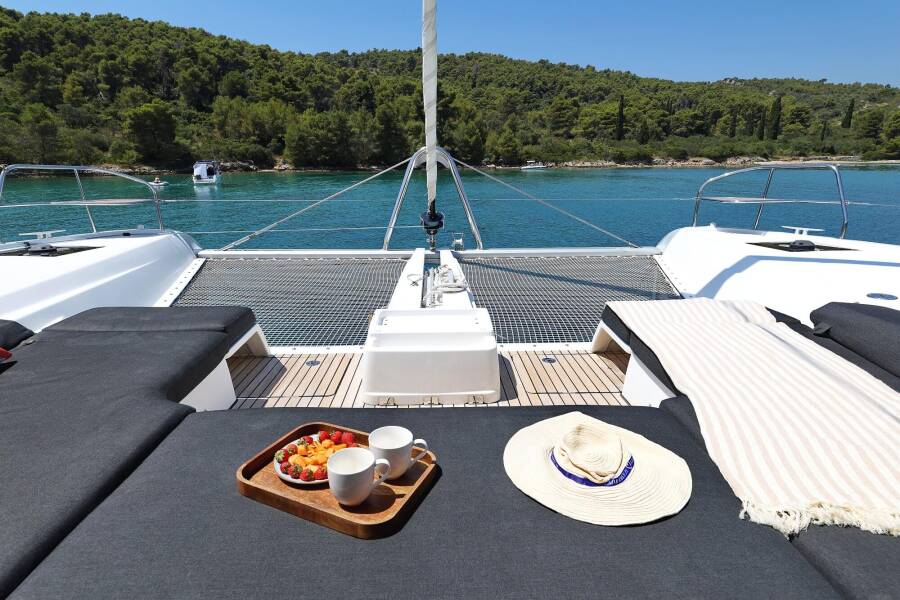 Lagoon 55