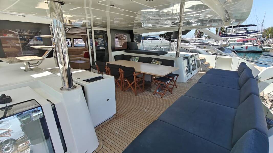 Lagoon 620