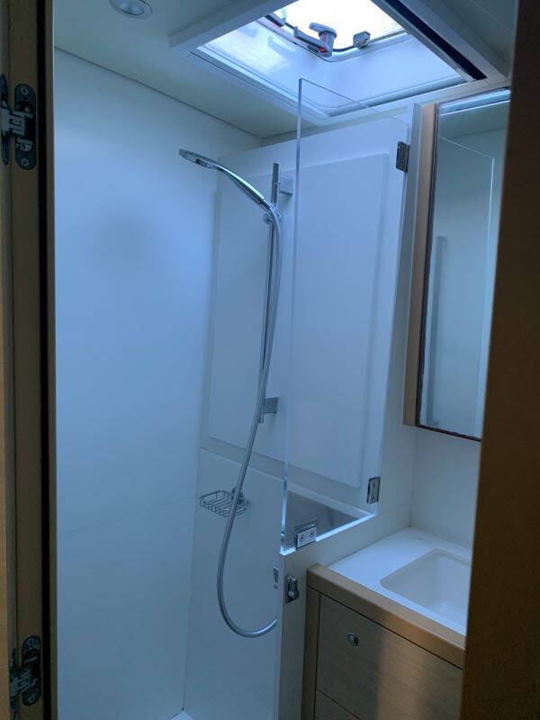 Lagoon 620