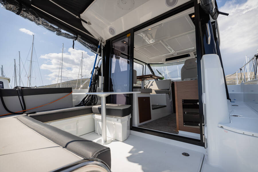 Merry Fisher 895 Offshore