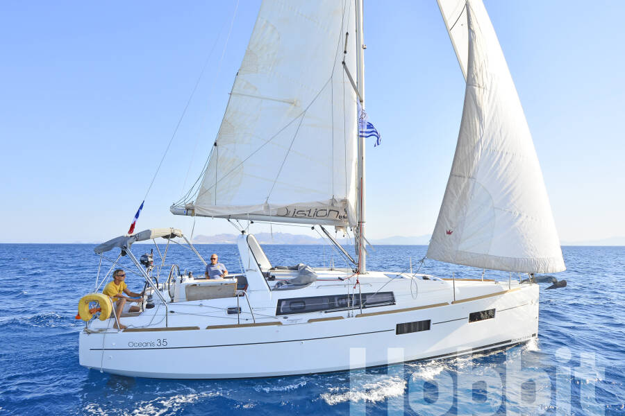 Oceanis 35
