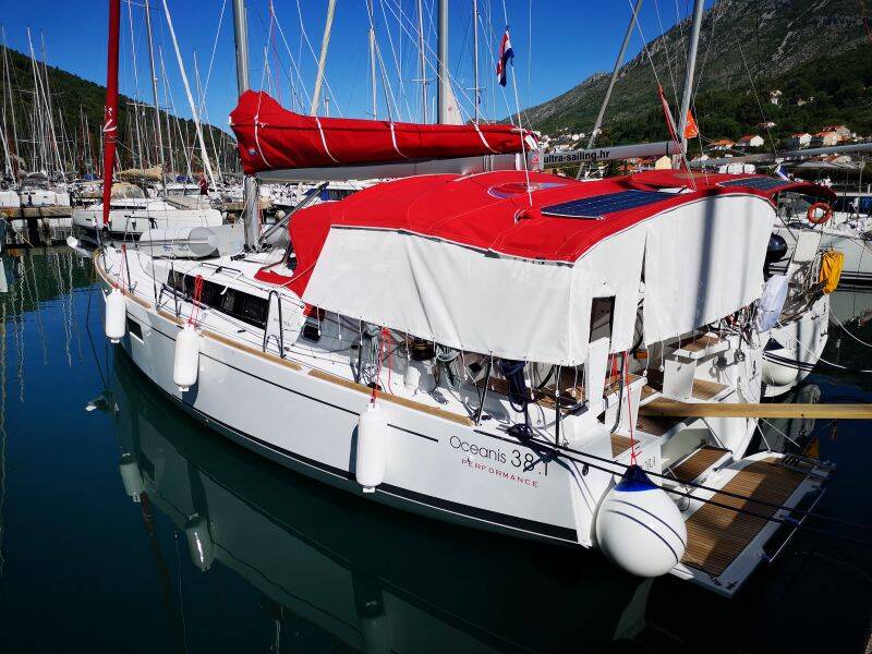 Oceanis 38.1