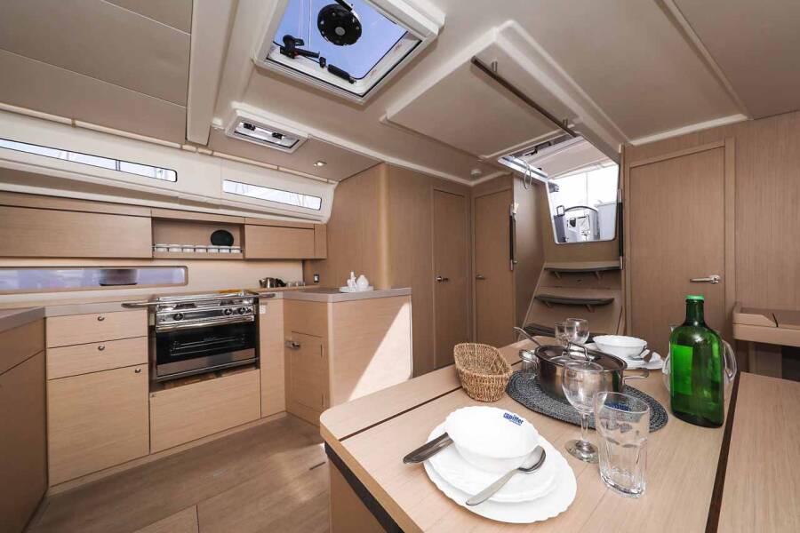 Oceanis 40.1 ELECTRIC