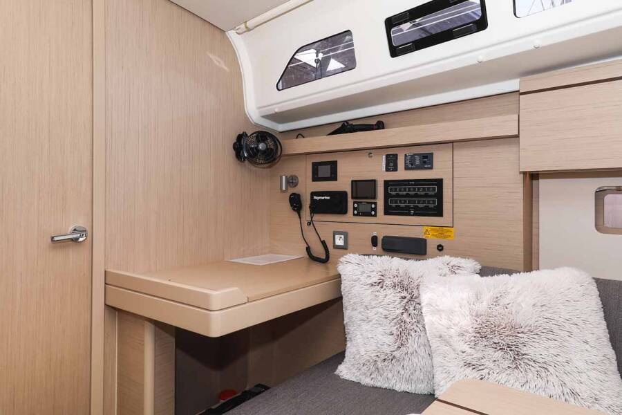 Oceanis 40.1 ELECTRIC