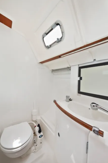 Oceanis 423