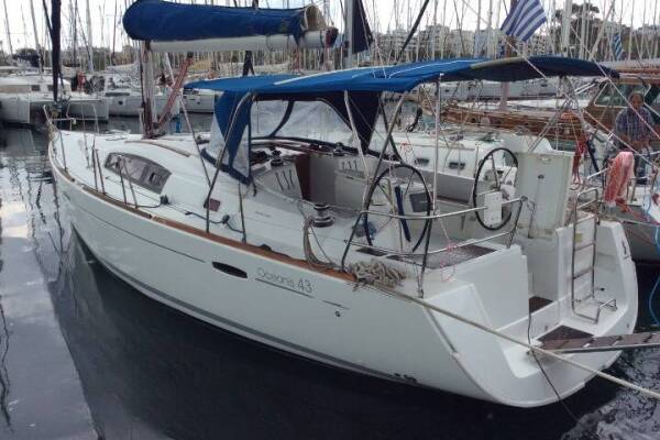 Oceanis 43