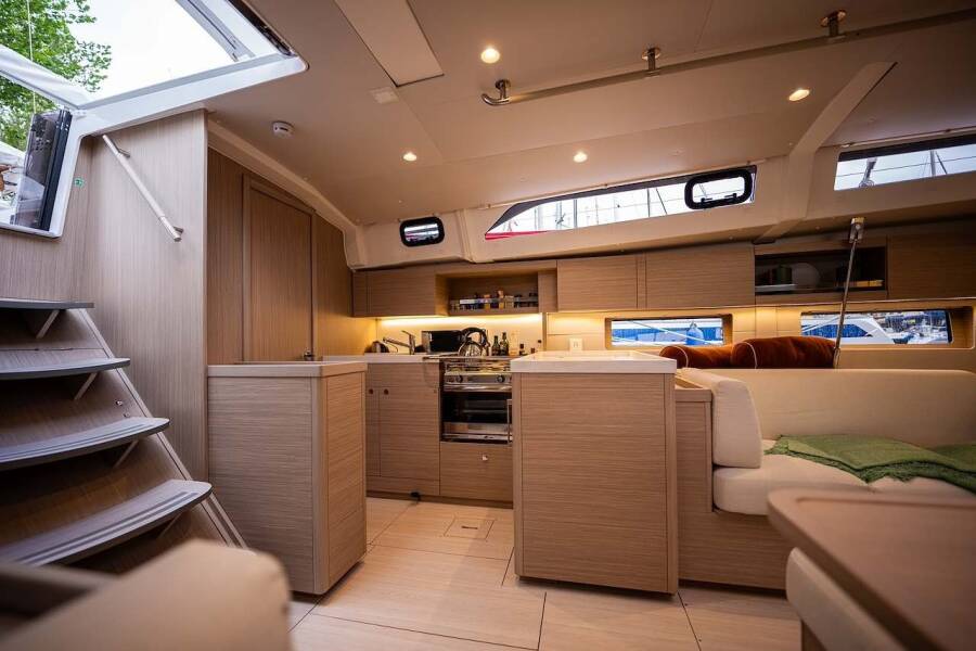 Oceanis 47