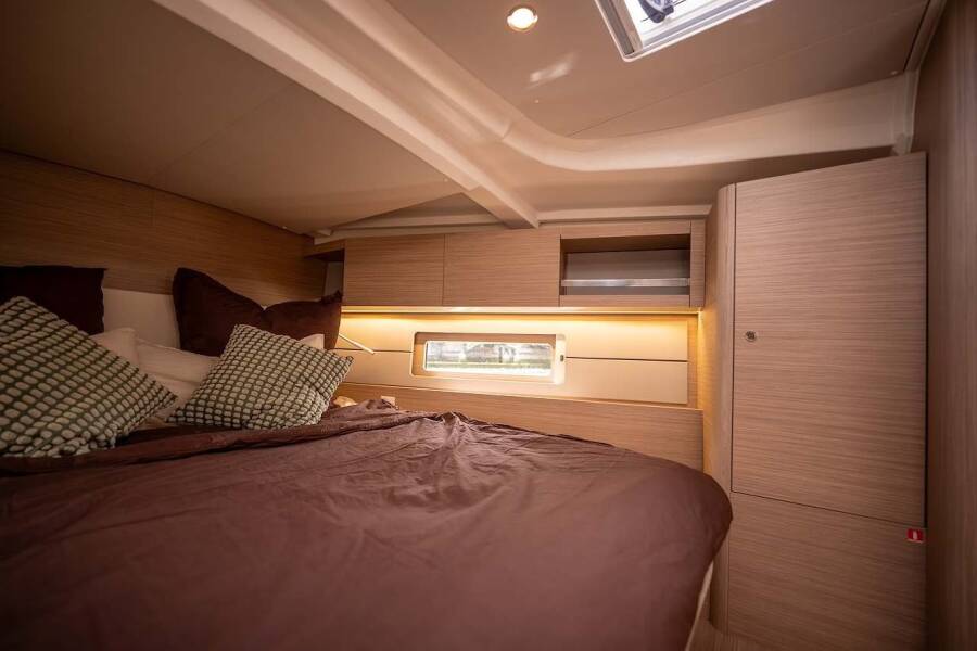 Oceanis 47