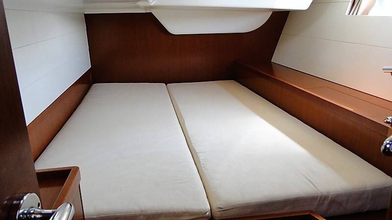 Oceanis 48