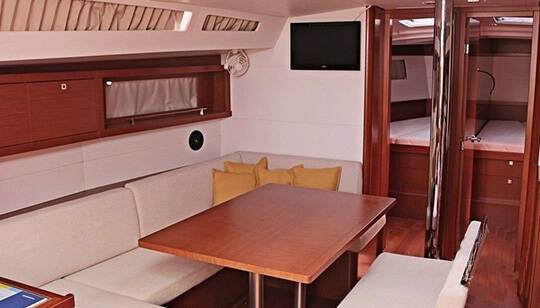 Oceanis 48