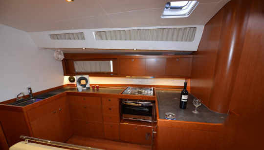 Oceanis 48