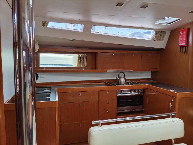 Oceanis 48