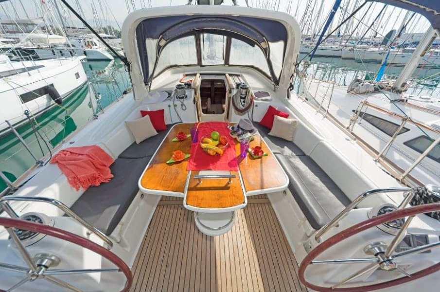 Oceanis 50 Family