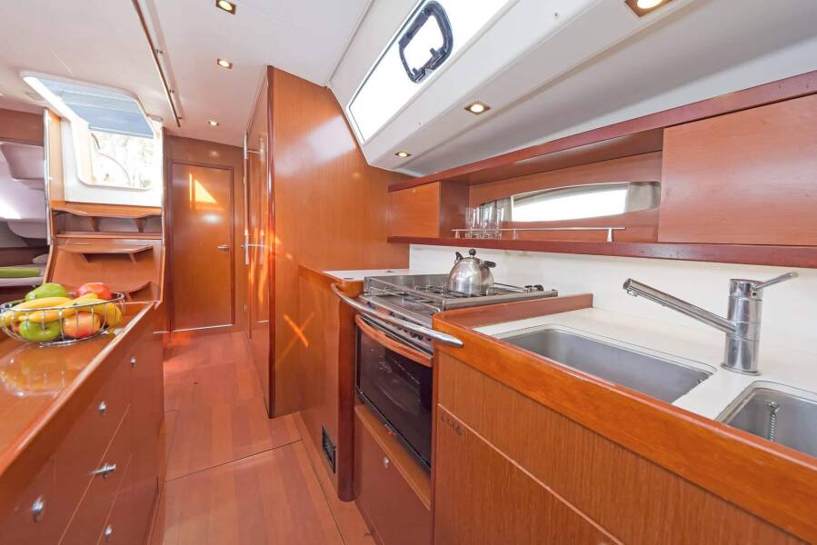 Oceanis 50 Family