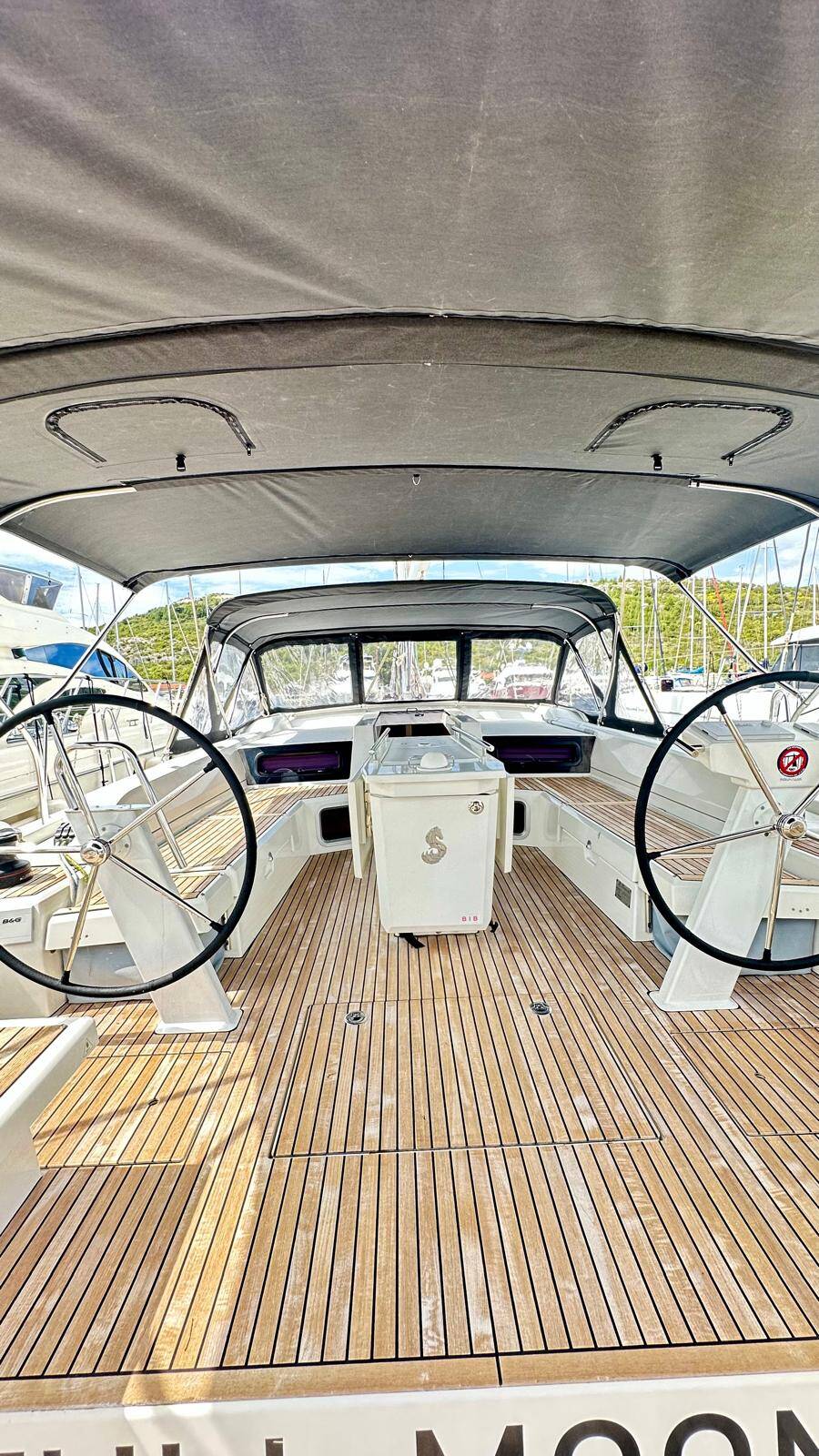 Oceanis 51.1