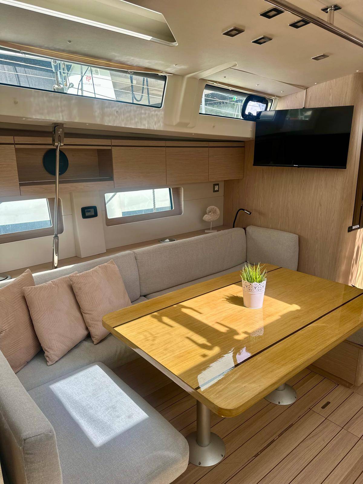 Oceanis 51.1