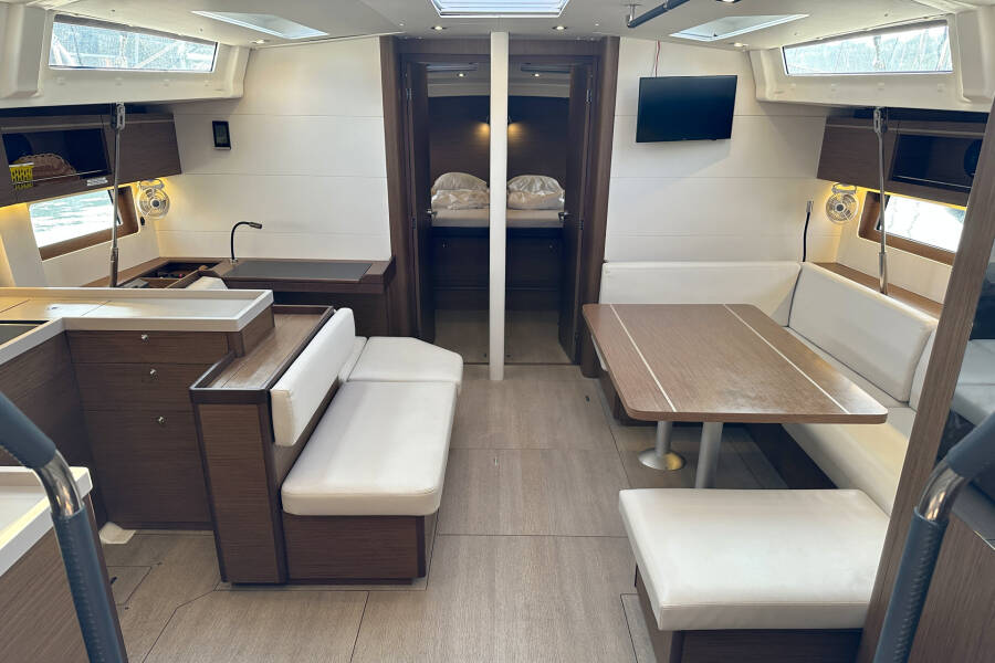 Oceanis 51.1