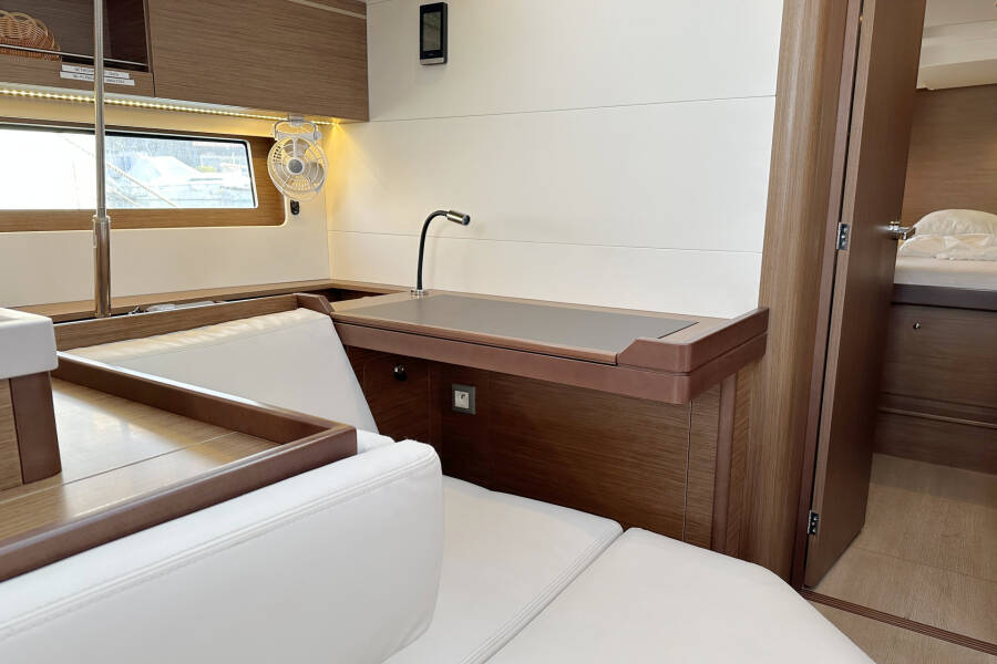 Oceanis 51.1