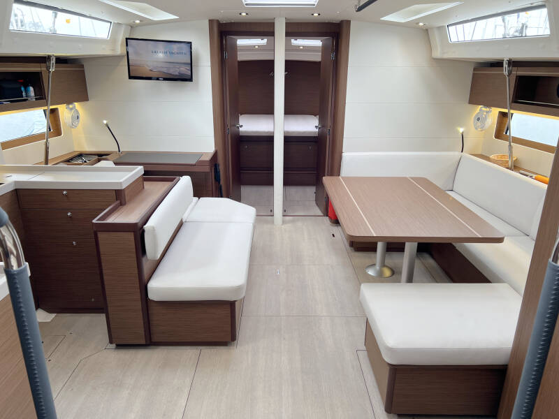 Oceanis 51.1