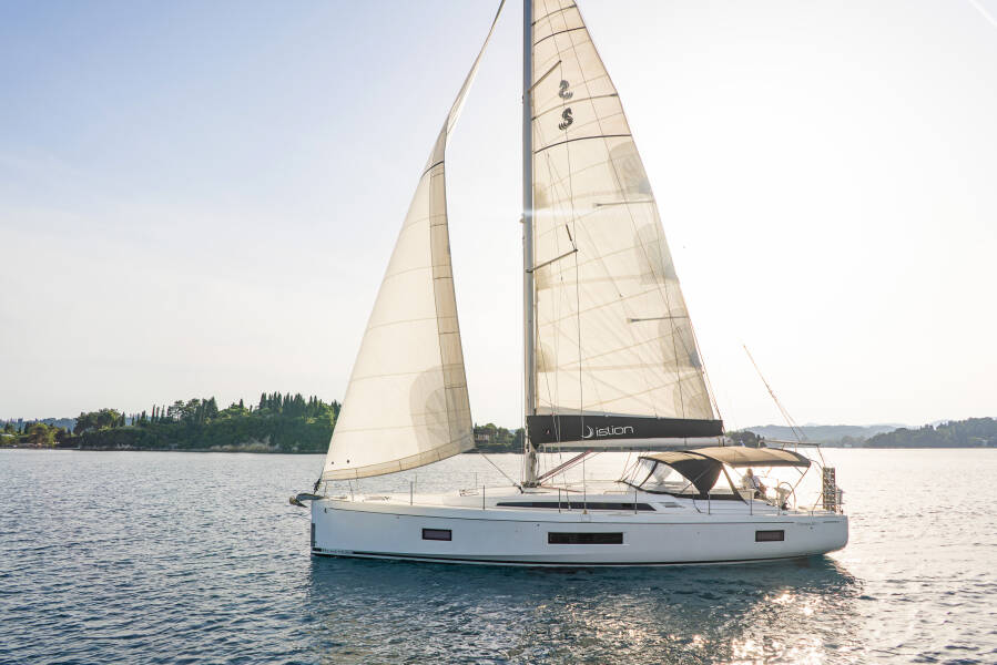 Oceanis 51.1