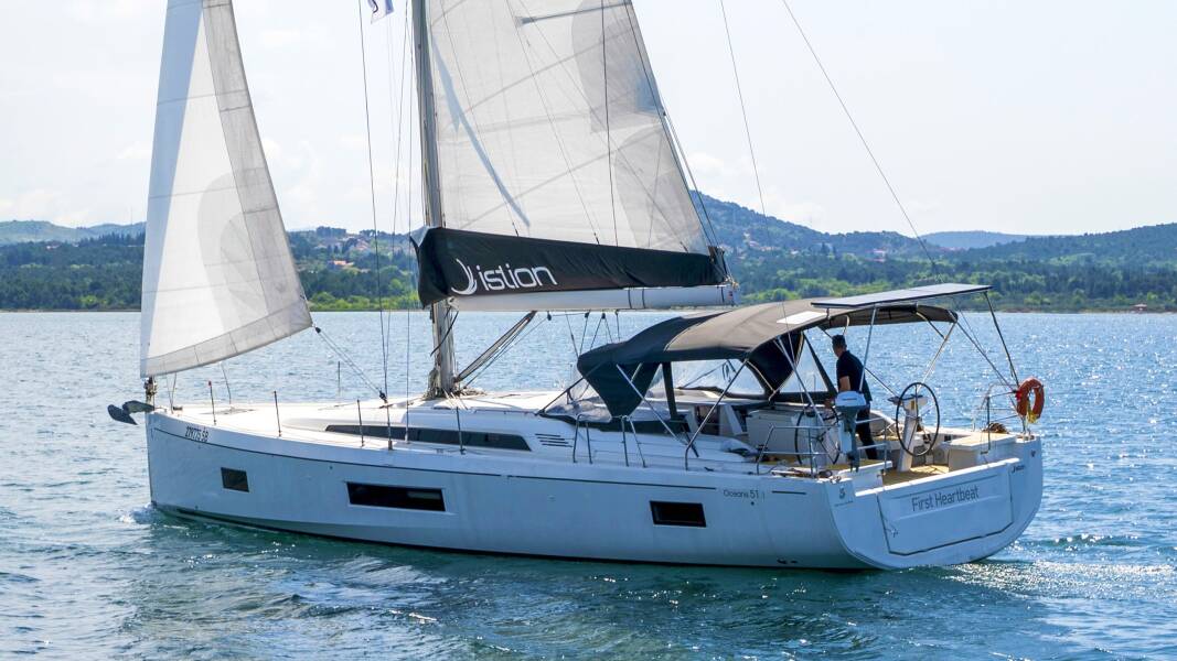 Oceanis 51.1