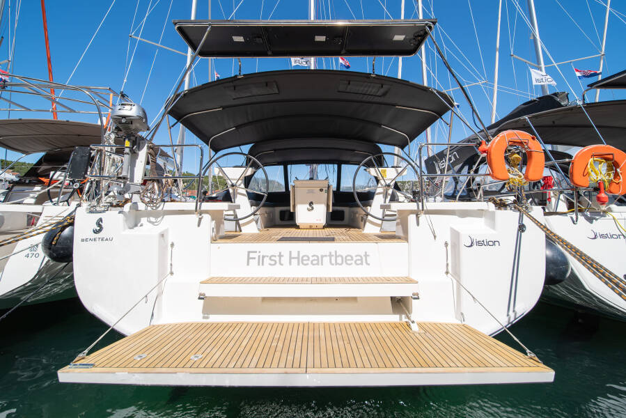 Oceanis 51.1