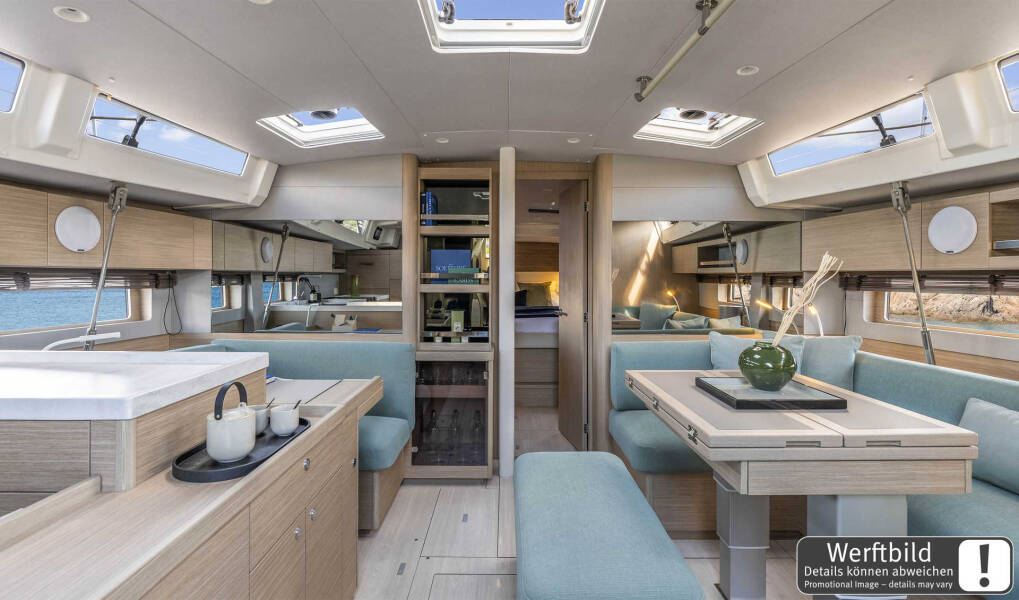 Oceanis 52
