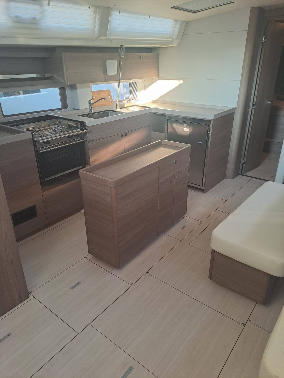 Oceanis 52