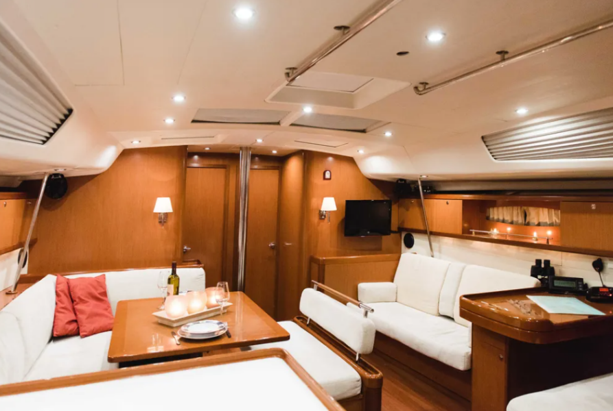 Oceanis 54
