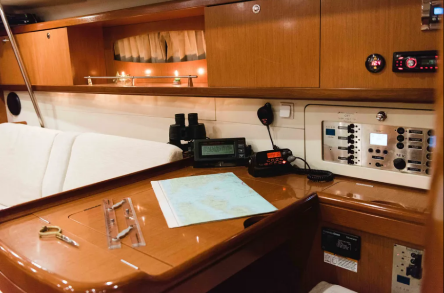 Oceanis 54