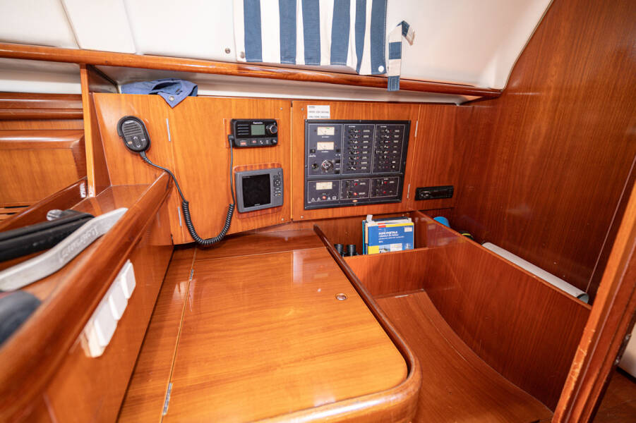 Oceanis Clipper 411