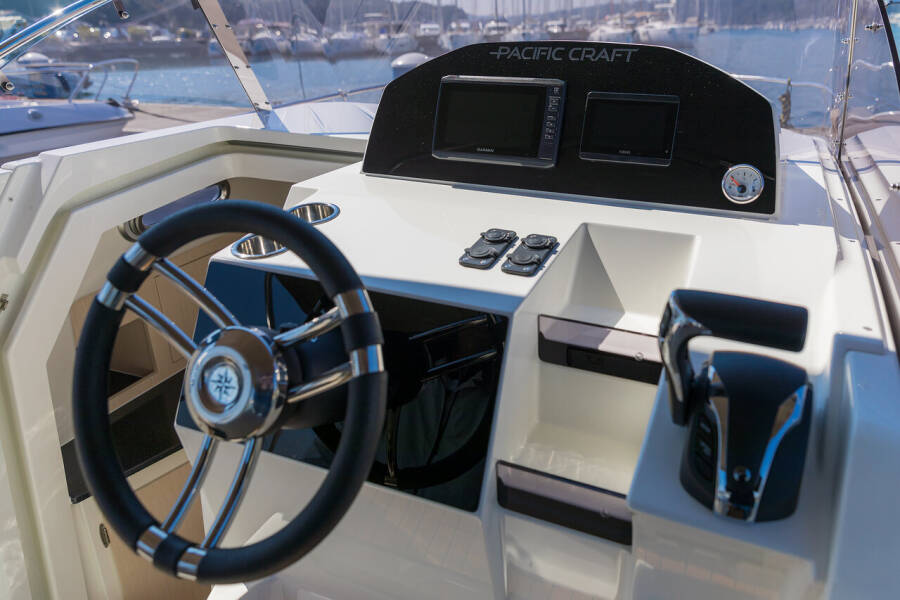 Pacific Craft 750 Sun Cruiser