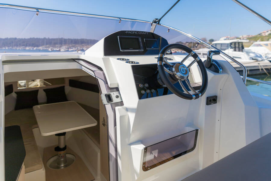 Pacific Craft 750 Sun Cruiser
