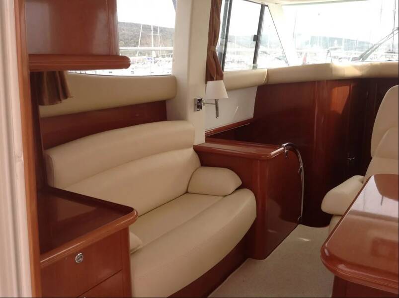 Prestige 36