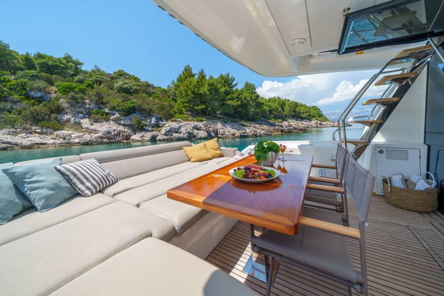 Prestige 590