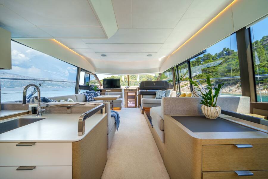 Prestige 590