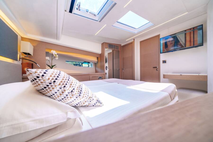 Prestige 590