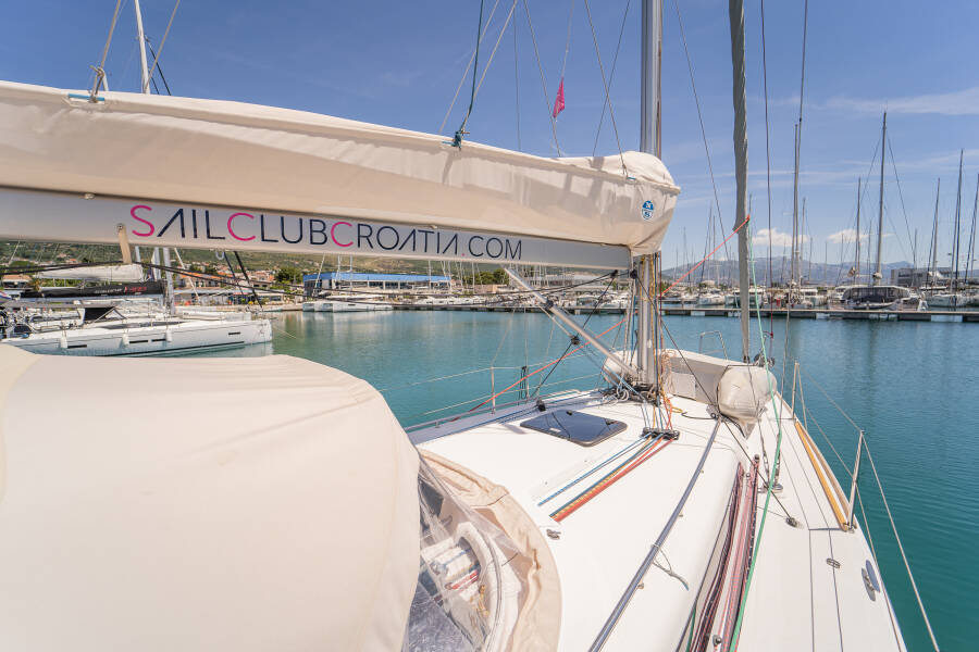 Salona 38