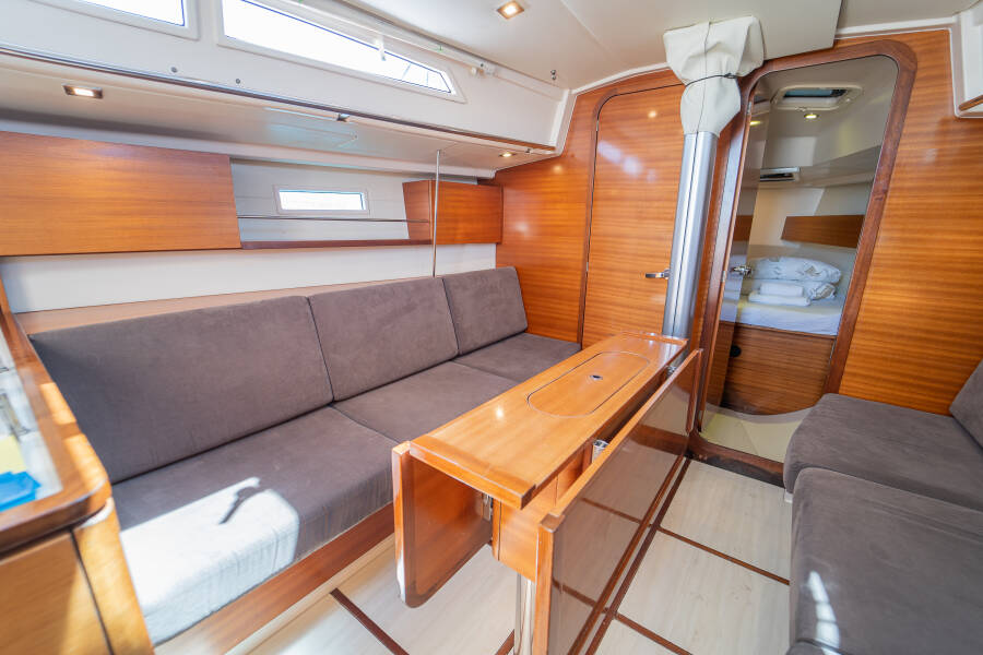 Salona 38