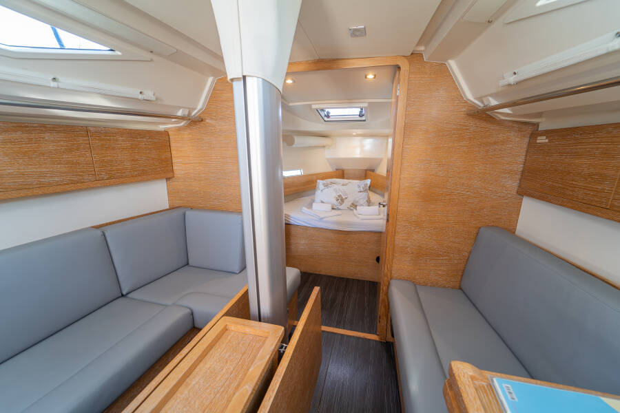 Salona 380
