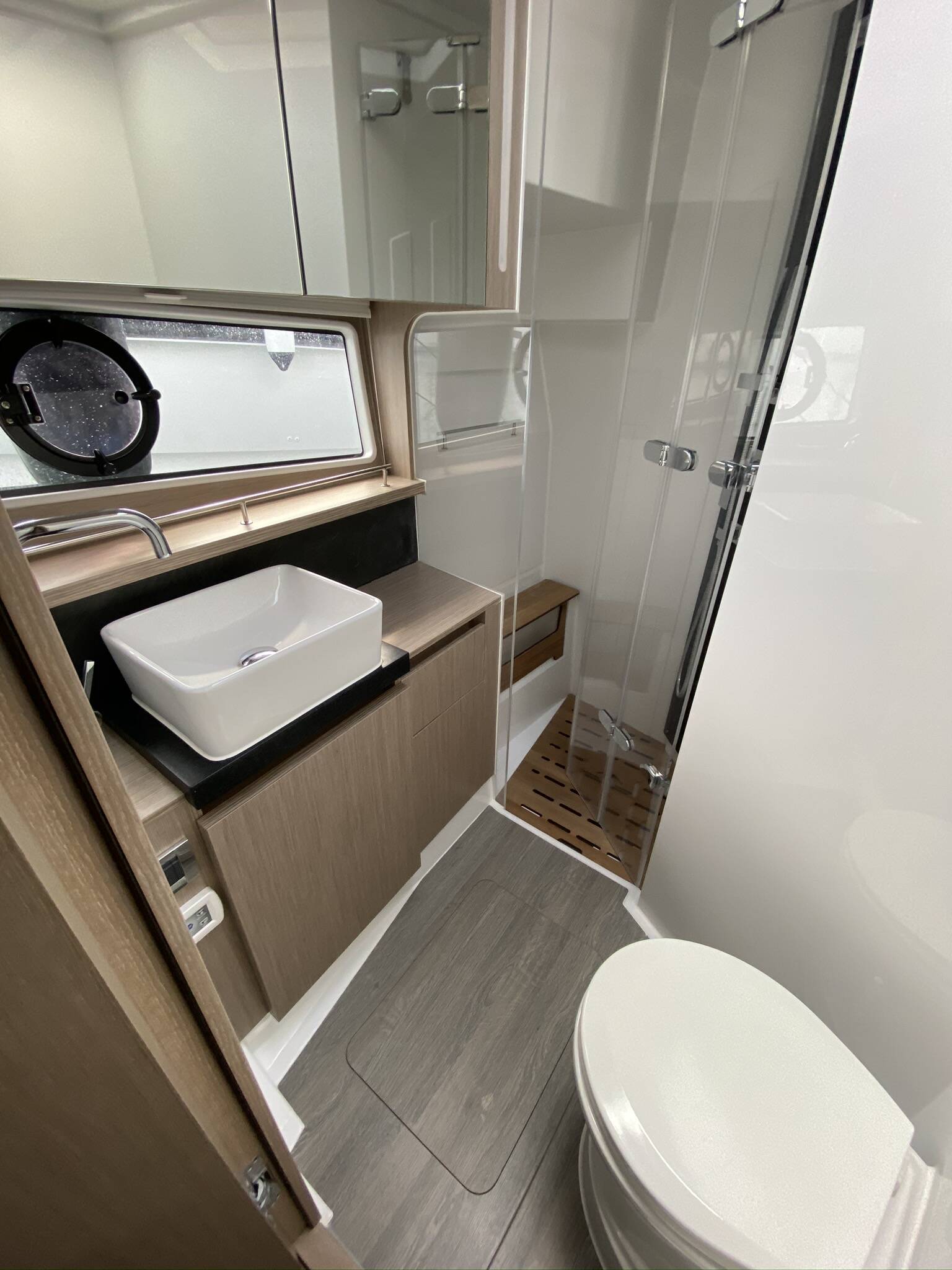 Sealine F430