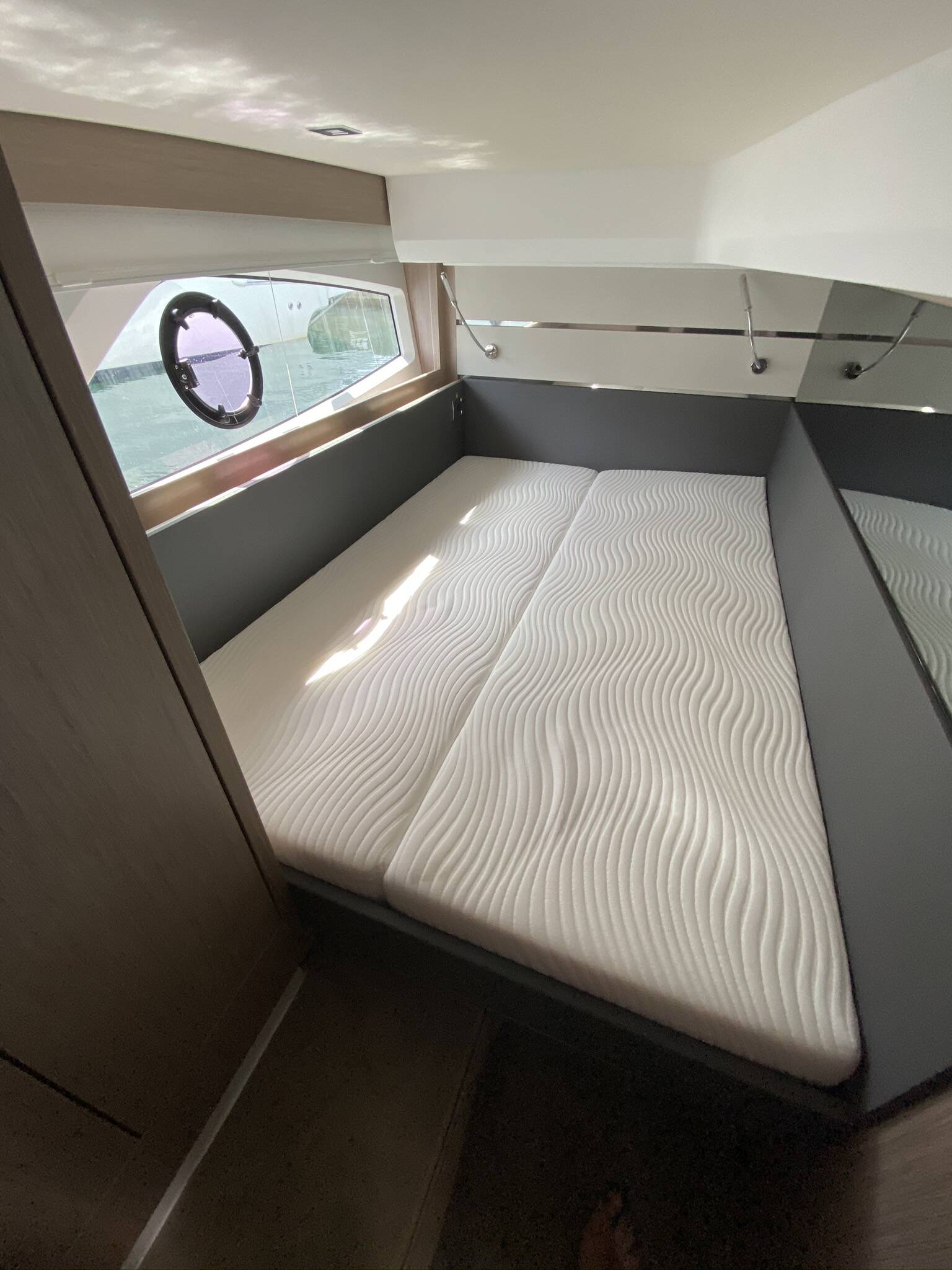 Sealine F430