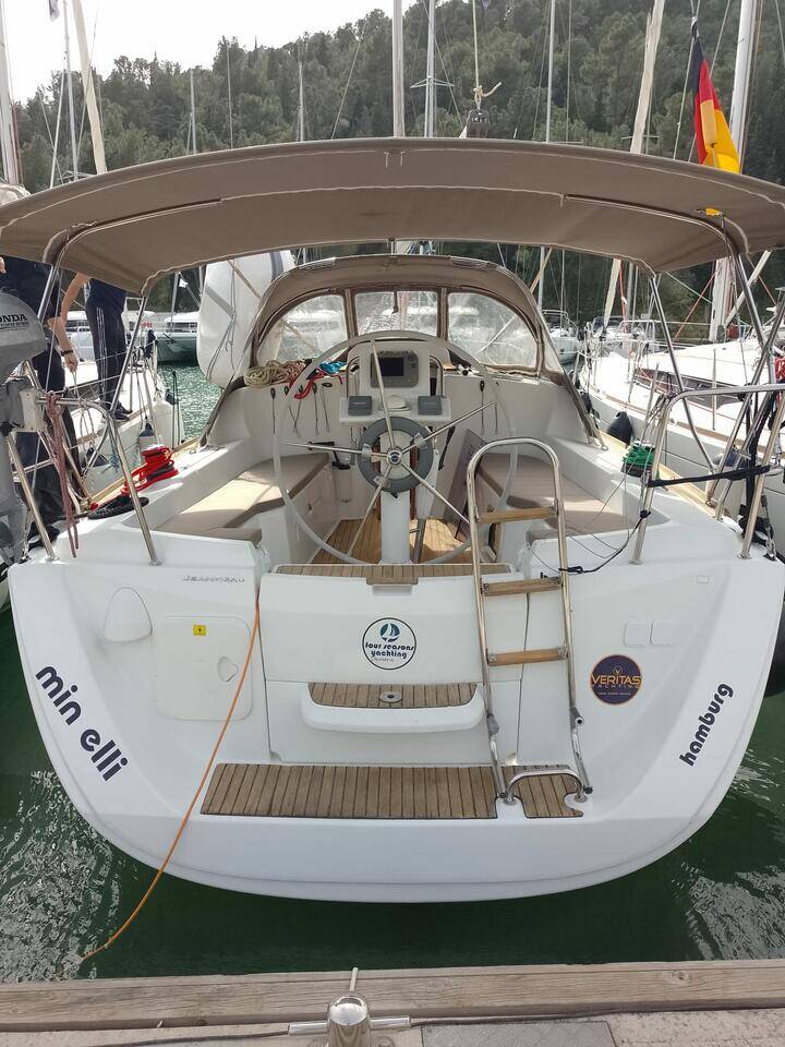 Sun Odyssey 33i