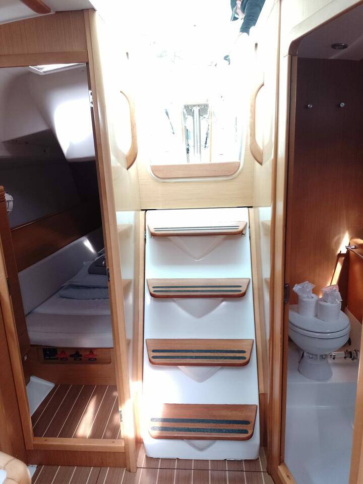 Sun Odyssey 33i