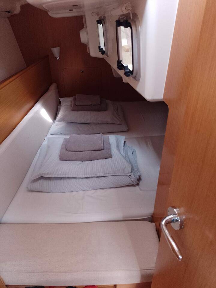 Sun Odyssey 33i